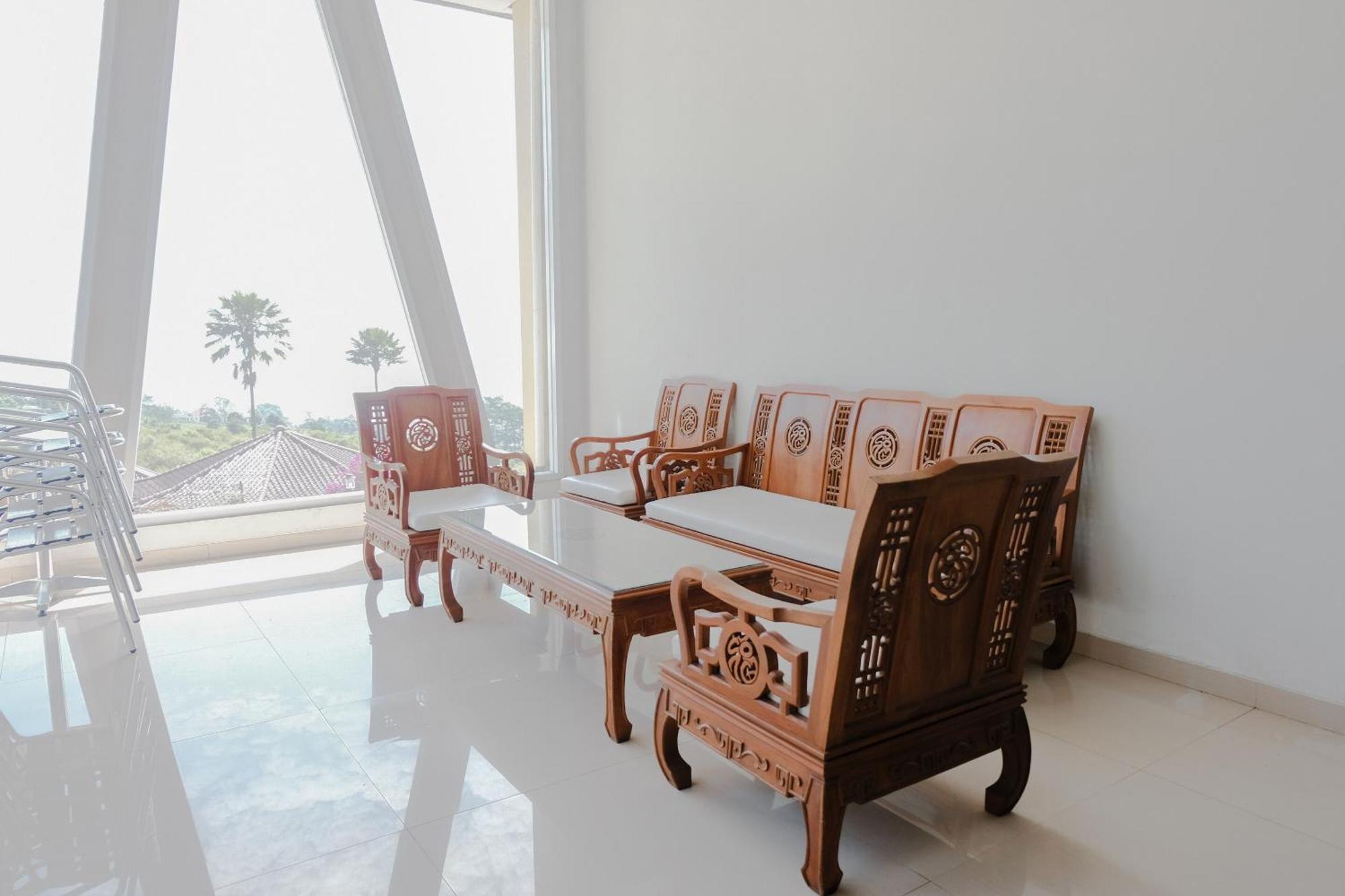 Oyo 1194 Villa Bukit Panderman Residence Batu  Kültér fotó