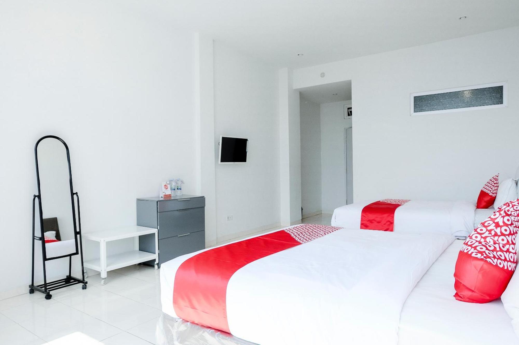 Oyo 1194 Villa Bukit Panderman Residence Batu  Kültér fotó