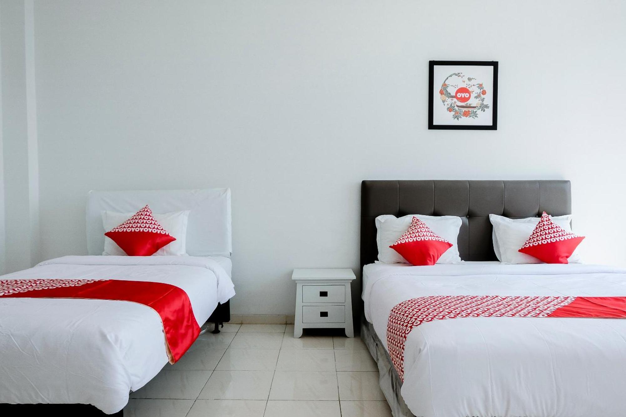Oyo 1194 Villa Bukit Panderman Residence Batu  Kültér fotó