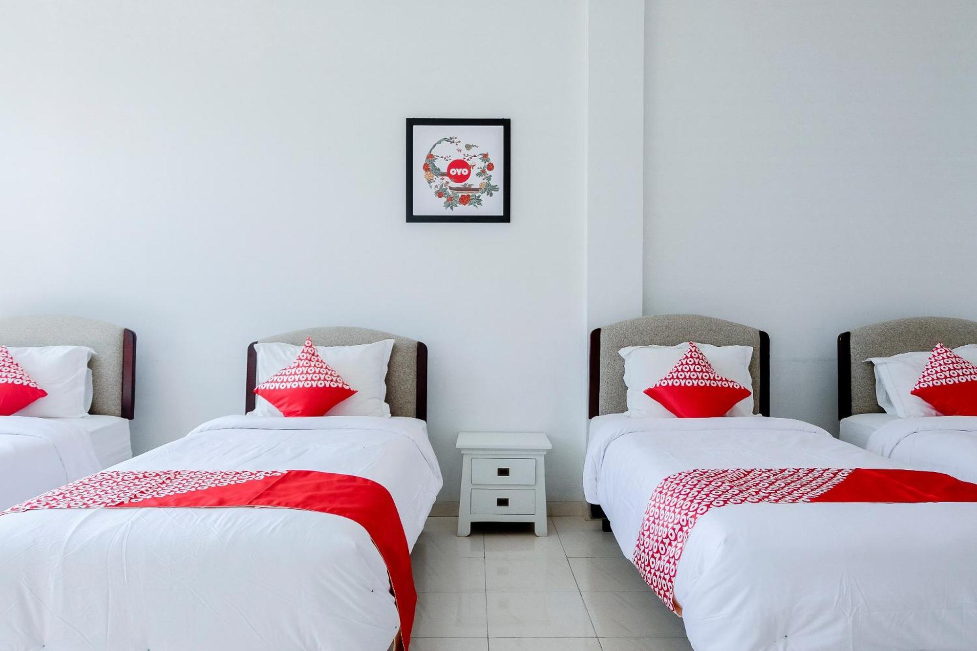 Oyo 1194 Villa Bukit Panderman Residence Batu  Kültér fotó