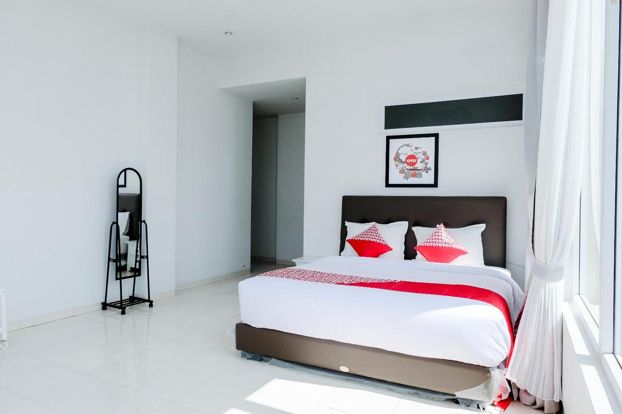 Oyo 1194 Villa Bukit Panderman Residence Batu  Kültér fotó