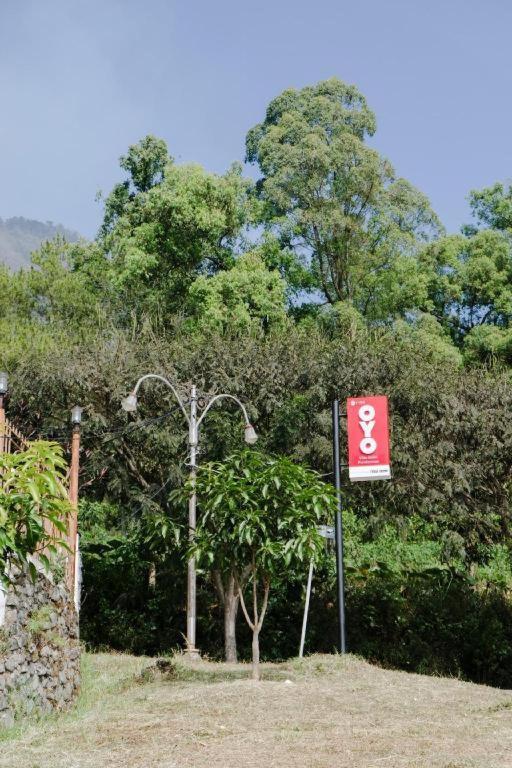 Oyo 1194 Villa Bukit Panderman Residence Batu  Kültér fotó