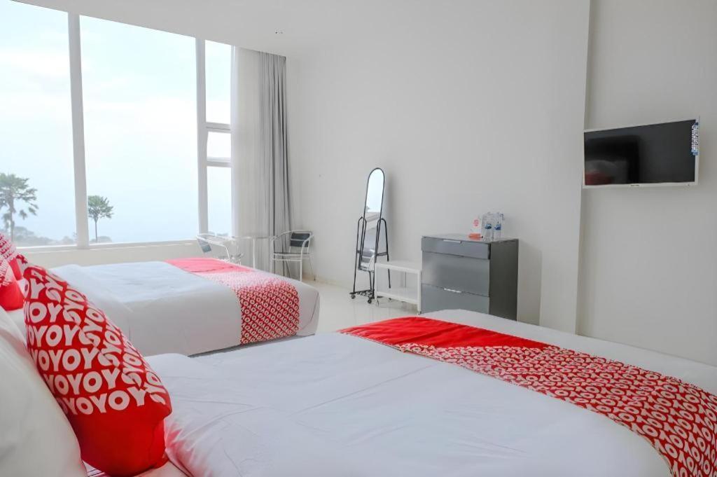 Oyo 1194 Villa Bukit Panderman Residence Batu  Kültér fotó