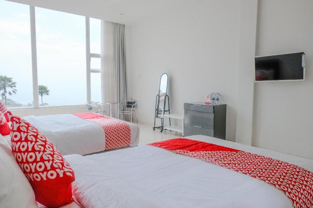 Oyo 1194 Villa Bukit Panderman Residence Batu  Kültér fotó